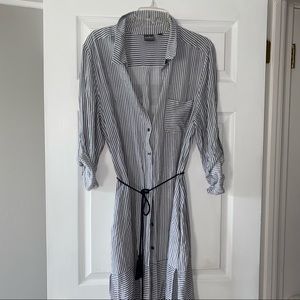 ✨NEW YORK & COMPANY LONG CARDIGAN